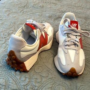 New Balance 327 size6M men, women’s 7.5W WORN ONCE (with socks)